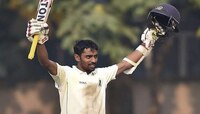 শনিবারের বারবেলায় বাংলার ভরসা অভিমন্যু-অনুষ্টুপ জুটি! মধ্যপ্রদেশের প্রয়োজন ৬ উইটকেট