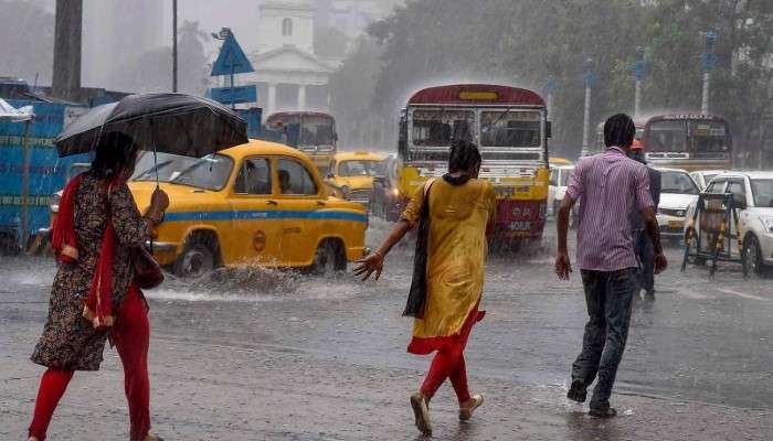 Weather Today: রবিবারেও বজ্রবিদ্যুৎ-সহ বৃষ্টির সম্ভাবনা, স্বস্তি দিয়ে কমল তাপমাত্রা 