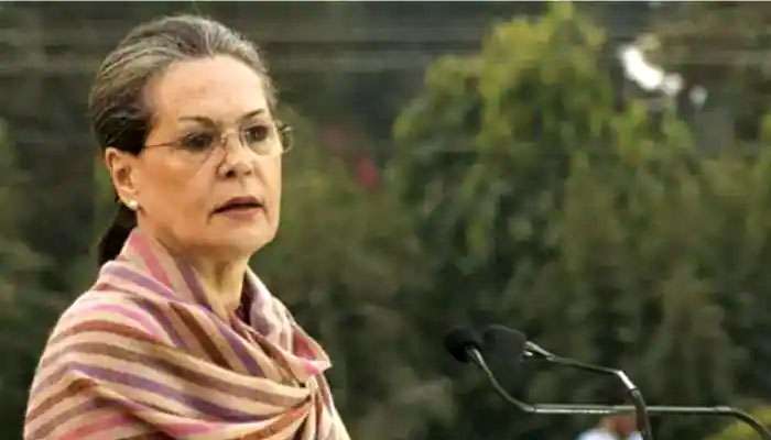 Sonia Gandhi: হাসপাতাল থেকে ছাড়া পেলেন সোনিয়া, বৃহস্পতিবার ইডিতে হাজিরা