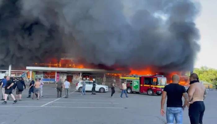 Russia-Ukraine War: ইউক্রেনের জনবহুল শপিং মলে রুশ মিসাইল হানা, বহু হতাহতের আশঙ্কা