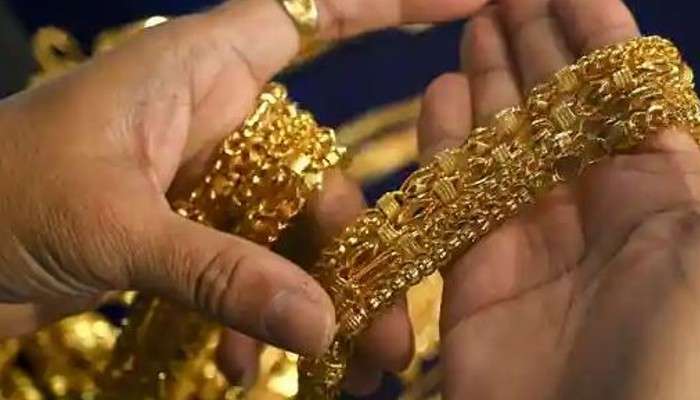 Gold Price: উৎসবের দোরগোড়ায় বাড়ল সোনার দাম! 