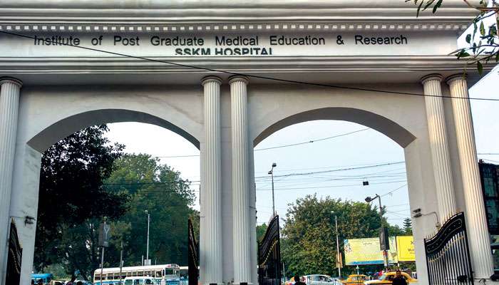 SSKM Hospital: ক্যানসার ঠেকাতে অভিনব অস্ত্রোপচার, জোড়া স্তন প্রতিস্থাপন করে নজির এসএসকেএমের