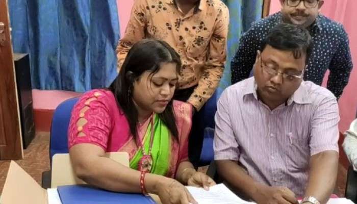 SSC: হাইকোর্টের নির্দেশে চাকরি, অবশেষে স্কুলে যোগ দিলেন ববিতা সরকার