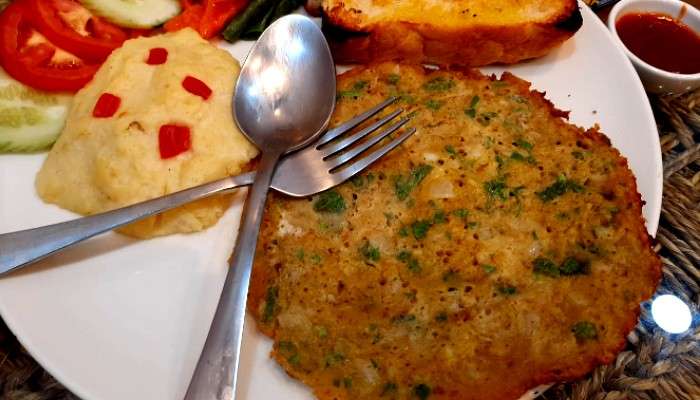 Eggless Omelette: ডিম ছাড়া-ই সুস্বাদু অমলেট হয়, চাখাচ্ছে কলকাতা