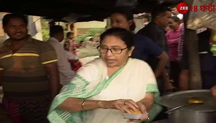 Mamata Banerjee: In the evening of Jangalmahal, Mamata fried chops 