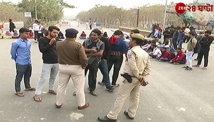 Demonstration surrounding the death of a student in a road accident students of Alia protested on the road