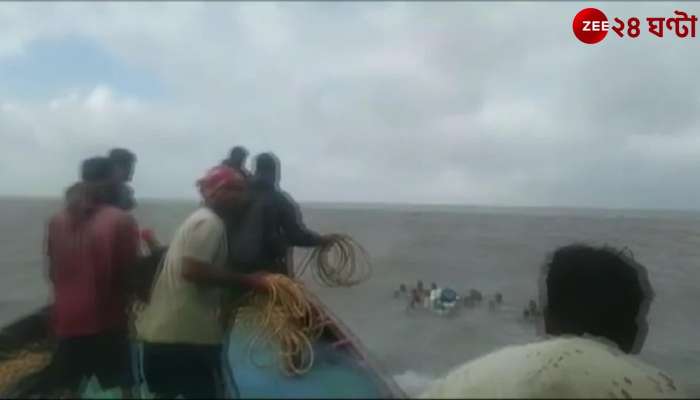1 trawler in danger in Bay of Bengal  fishermen of another trawler came to rescue