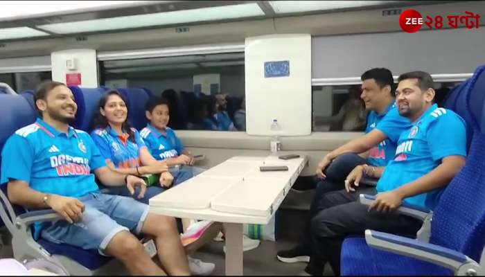 Vande bharat train full with team india supporters