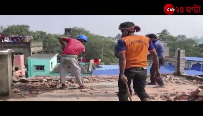 Following the order of the court the work of breaking the illegal building has started in Liluah 