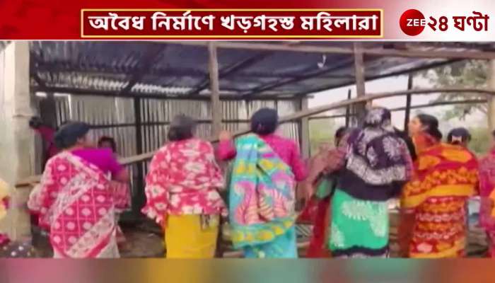 Illegal houses were damaged by Bnakura Kotolpur women