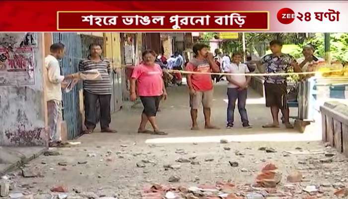 In Bagbazar the balcony of an old house was broken and 1 injured