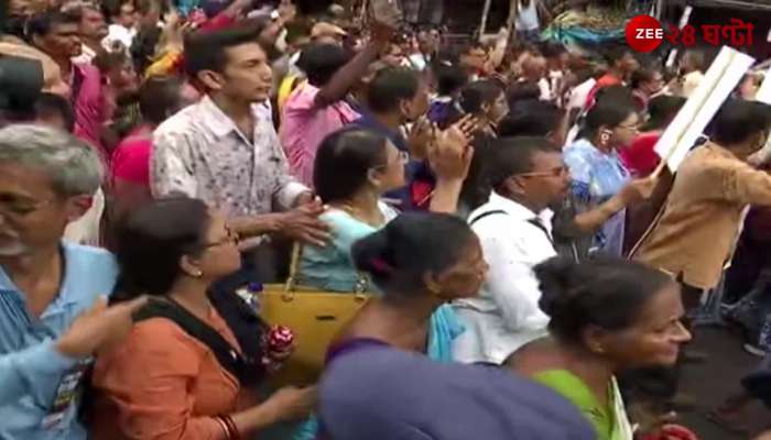 To break the police barricade in the march of the left chaos started near Khanna 