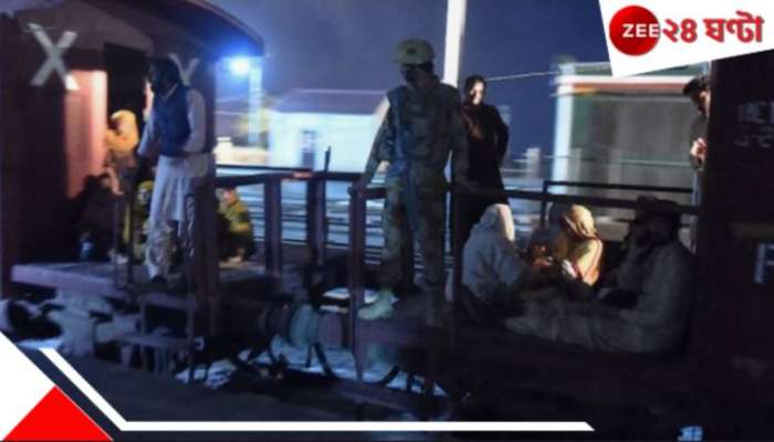 Pakistan Train Hijack: জঙ্গিদের হাতে খুন ৫০ যাত্রী! ট্রেন থেকে পণবন্দীদের উদ্ধারে এবার পাকিস্তানকে.... 