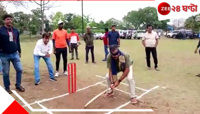Kirti Azad | Blind Cricket: দুর্গাপুরে আরেক IPL, দৃষ্টিহীনদের সঙ্গে ক্রিকেট খেলতে 'দৃষ্টিহীন' আজাদ...