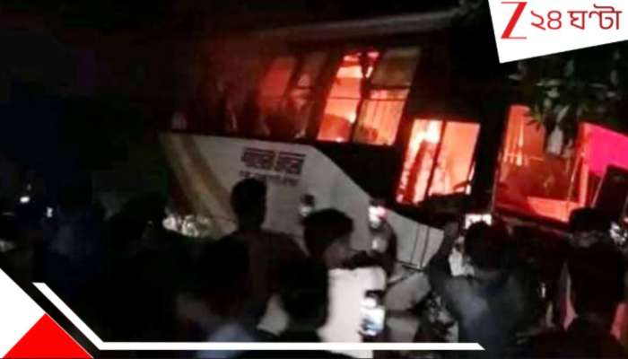 রাতে শহরে ভয়াবহ দুর্ঘটনা! বাস ও গাড়ির সংঘর্ষে মৃত ৬..