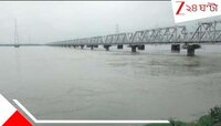 রাতভর ভারী বৃষ্টিতে ফুঁসছে মহানন্দা থেকে তিস্তা, জাতীয় সড়কের একাধিক জায়গায় ধস...