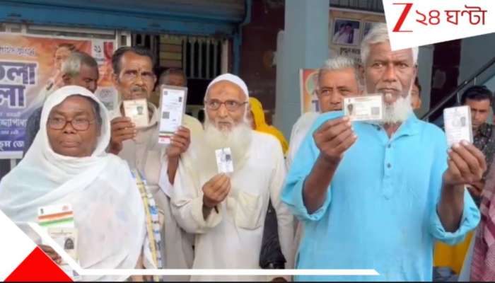 Voter list: &#039;পরিকল্পিত চক্রান্ত&#039;, কমিশনের তালিকায় &#039;মৃত&#039; রাজ্যের সাড়ে তিনশোরও বেশি জীবিত ভোটার!