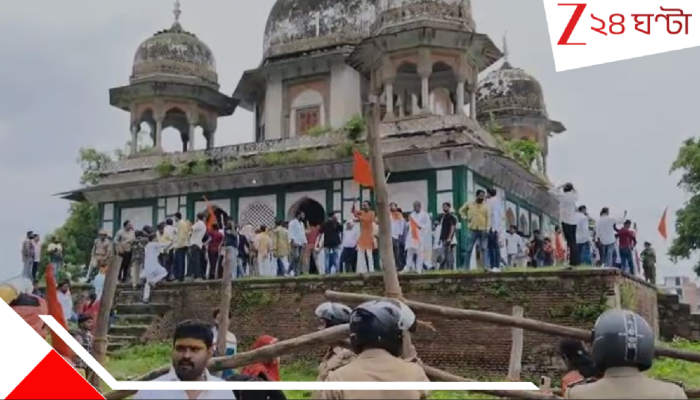 Fatehpur tomb demolished: শিবমন্দিরের উপর মকবারা? এই অভিযোগে স্মৃতিসৌধ ও সমাধি তছনছের অভিযোগ একদল উন্মত্তের বিরুদ্ধে...