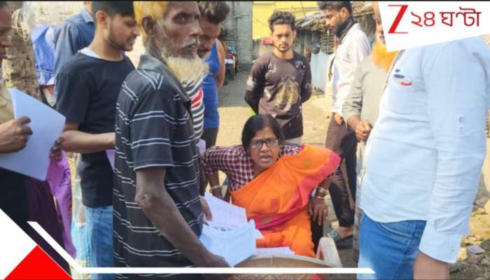 SIR in Bengal: SIR-র খসড়া তালিকা প্রকাশের আগেই লিস্ট-আউট! ডানকুনিতে ক্যাম্প করে BLO নিজেই...