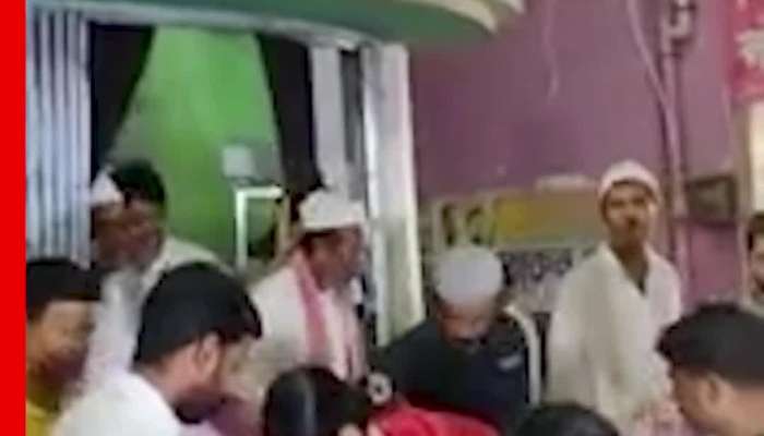 BJP Candidate Reaches Mosque During Election Campaign